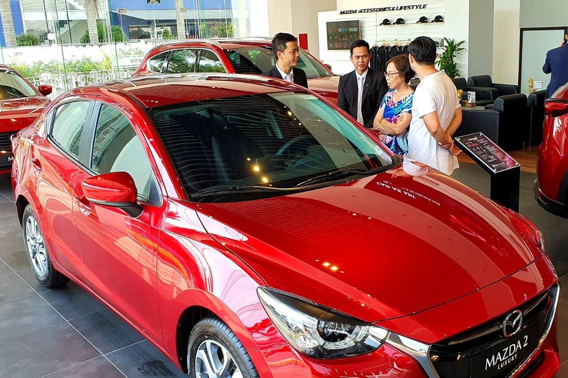 Tham khảo nhiều đại lý để người mua so sánh chính sách bán hàng trước sau khi mua.