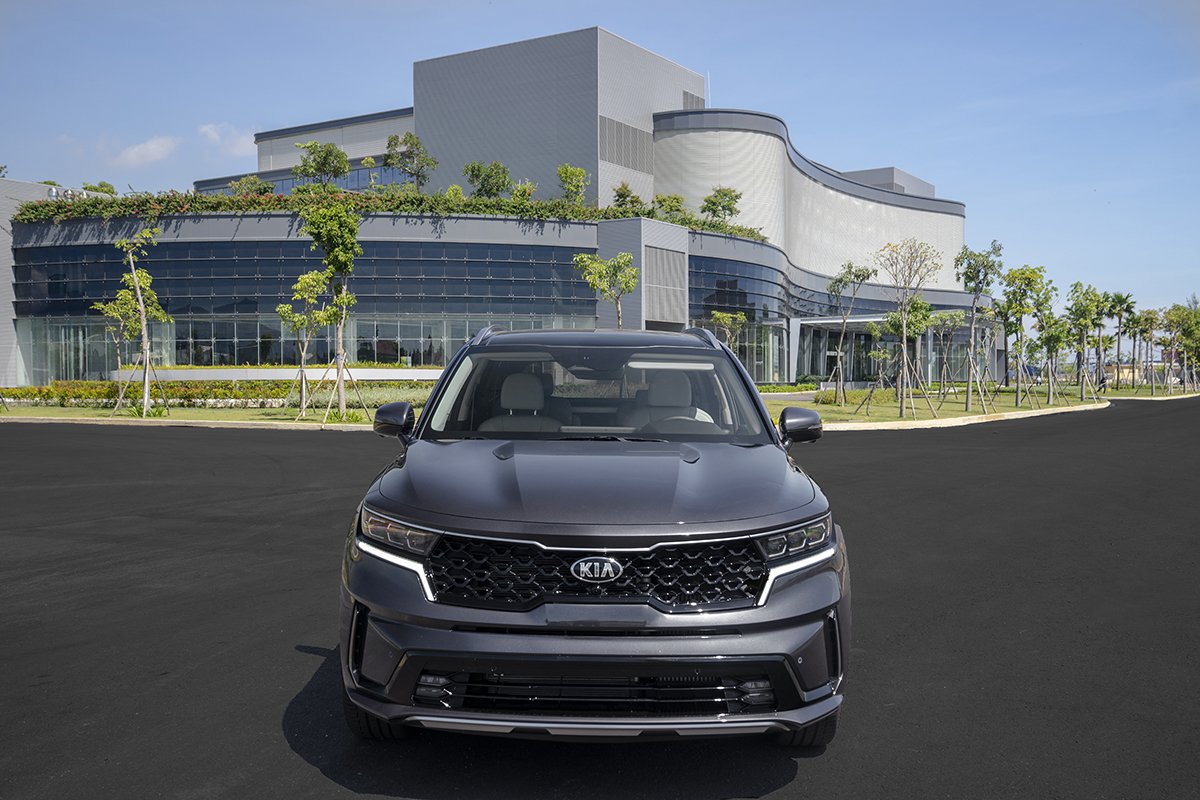 Kia Việt Nam hiện hỗ trợ 100 triệu đồng cho khách mua Kia Sorento.