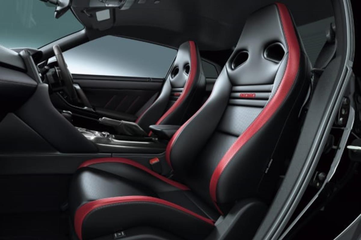 Nissan GT-R 2022 nội thất 1 Nissan GT-R 2022 nội thất 1 1