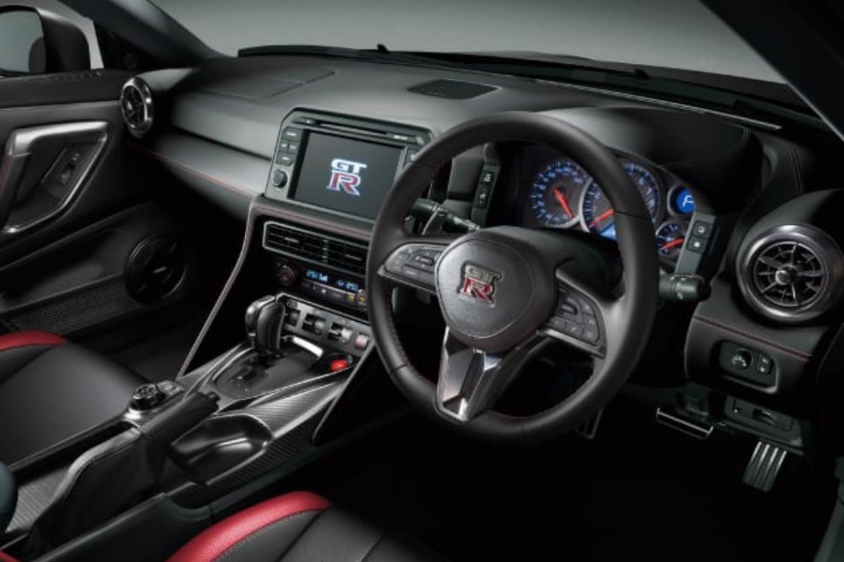 Nissan GT-R 2022 nội thất 3 Nissan GT-R 2022 nội thất 3 1