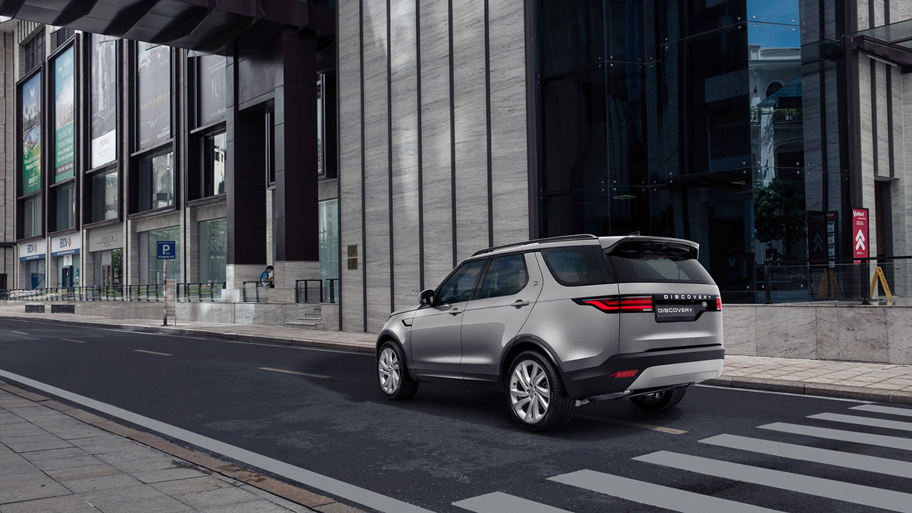 Land Rover Discovery 2021 ra mắt Việt Nam, gi&aacute; khởi điểm từ 4,7 tỷ đồng a4