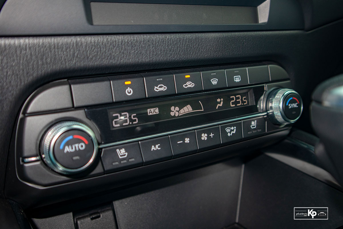 Ảnh Điều h&ograve;a xe Mazda CX-5 2021