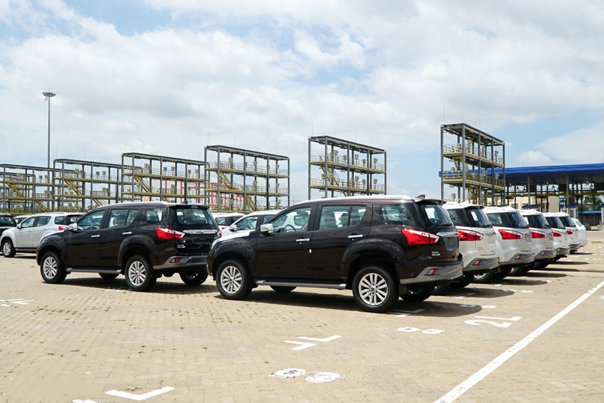 Xe nhập khẩu về Việt Nam chủ yếu từ Th&aacute;i Lan, Indonesia v&agrave; Trung Quốc.