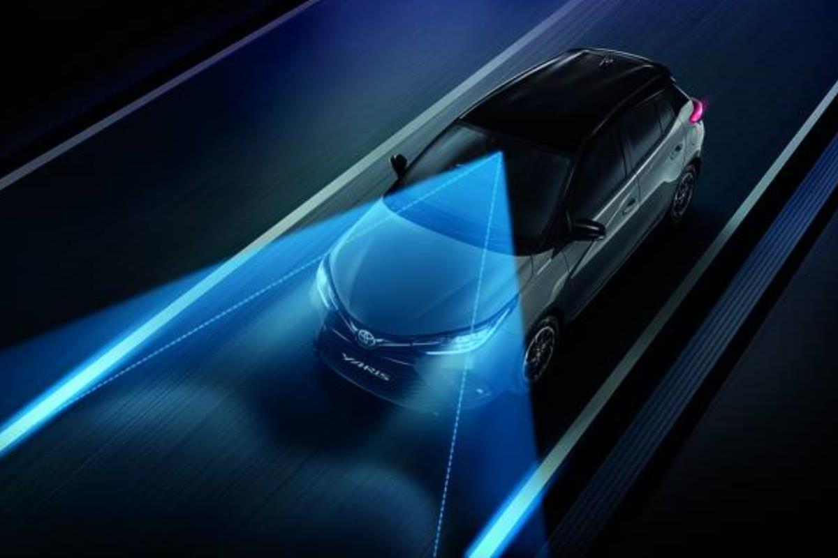 Toyota Vios 2022 cảnh b&aacute;o chệch l&agrave;n đường 1