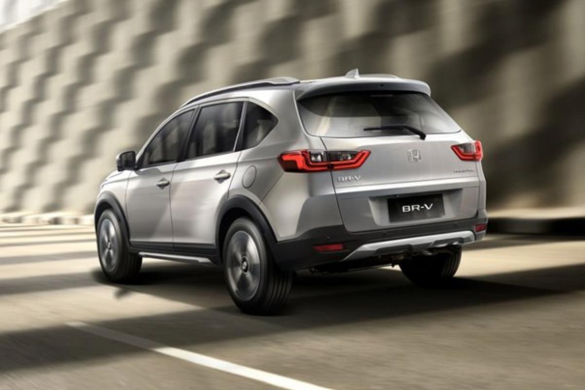 Honda BR-V 2022 đu&ocirc;i xe