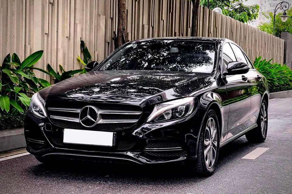 Các dòng xe Mercedes nói chung mất giá khá nhanh.