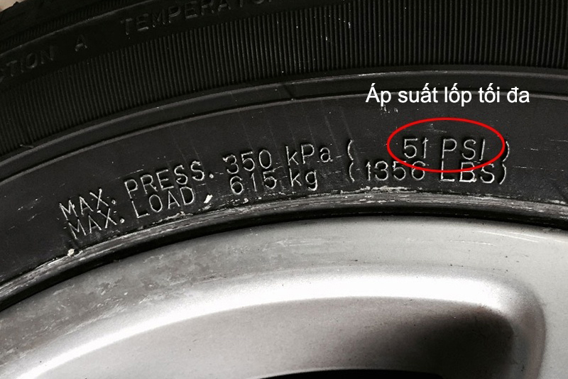 &Aacute;p suất lốp đa &ocirc; t&ocirc;.