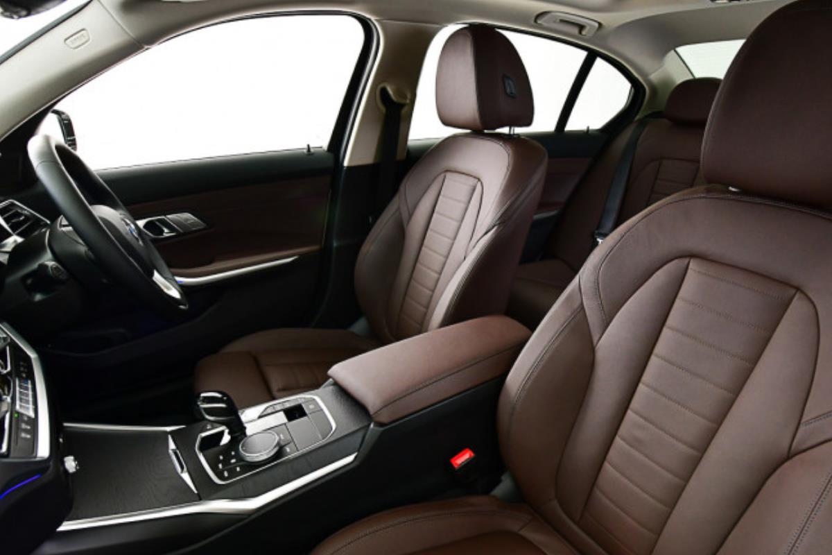 BMW 320Li Luxury ghế trước 1