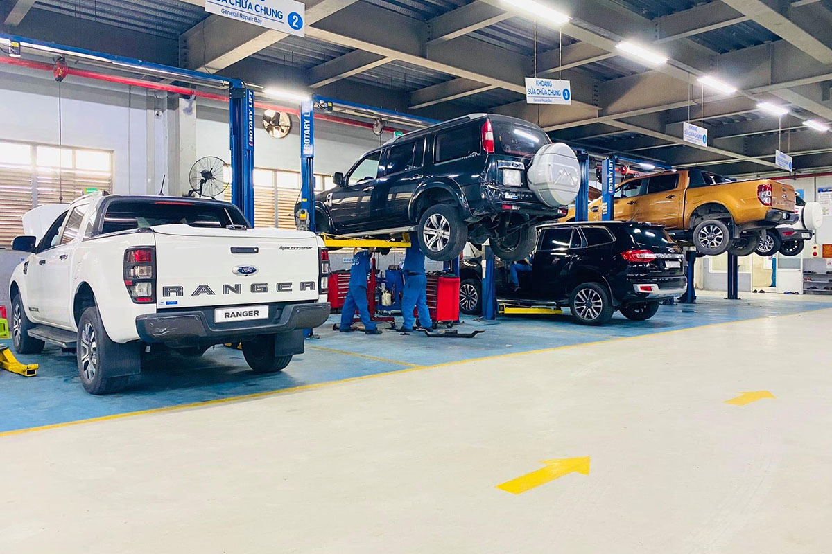 Ford triển khai chương tr&igrave;nh bảo dưỡng nhanh cho kh&aacute;ch h&agrave;ng chỉ 60 ph&uacute;t.