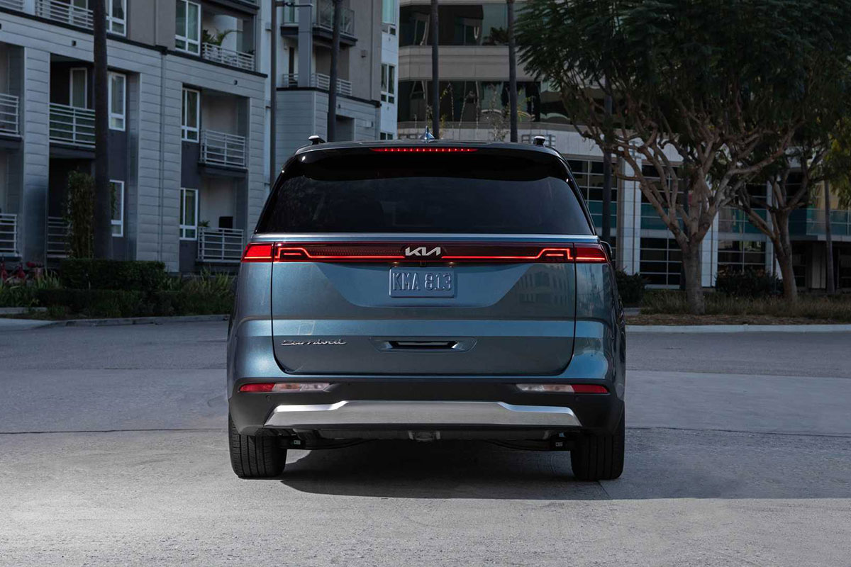 Đánh giá xe Kia Carnival 2022: Đuôi xe Ảnh Đuôi xe Kia Carnival 2022