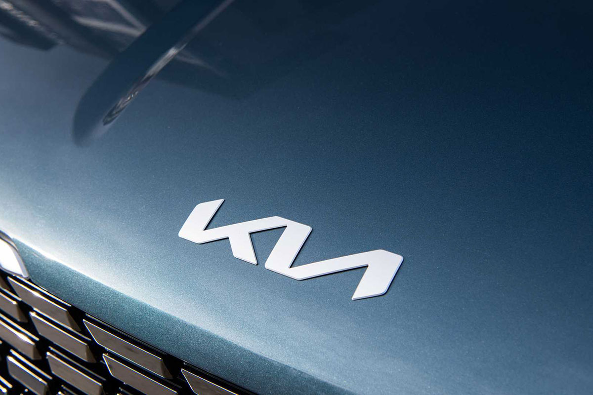 Đánh giá xe Kia Carnival 2022: Logo Ảnh Logo xe Kia Carnival 2022