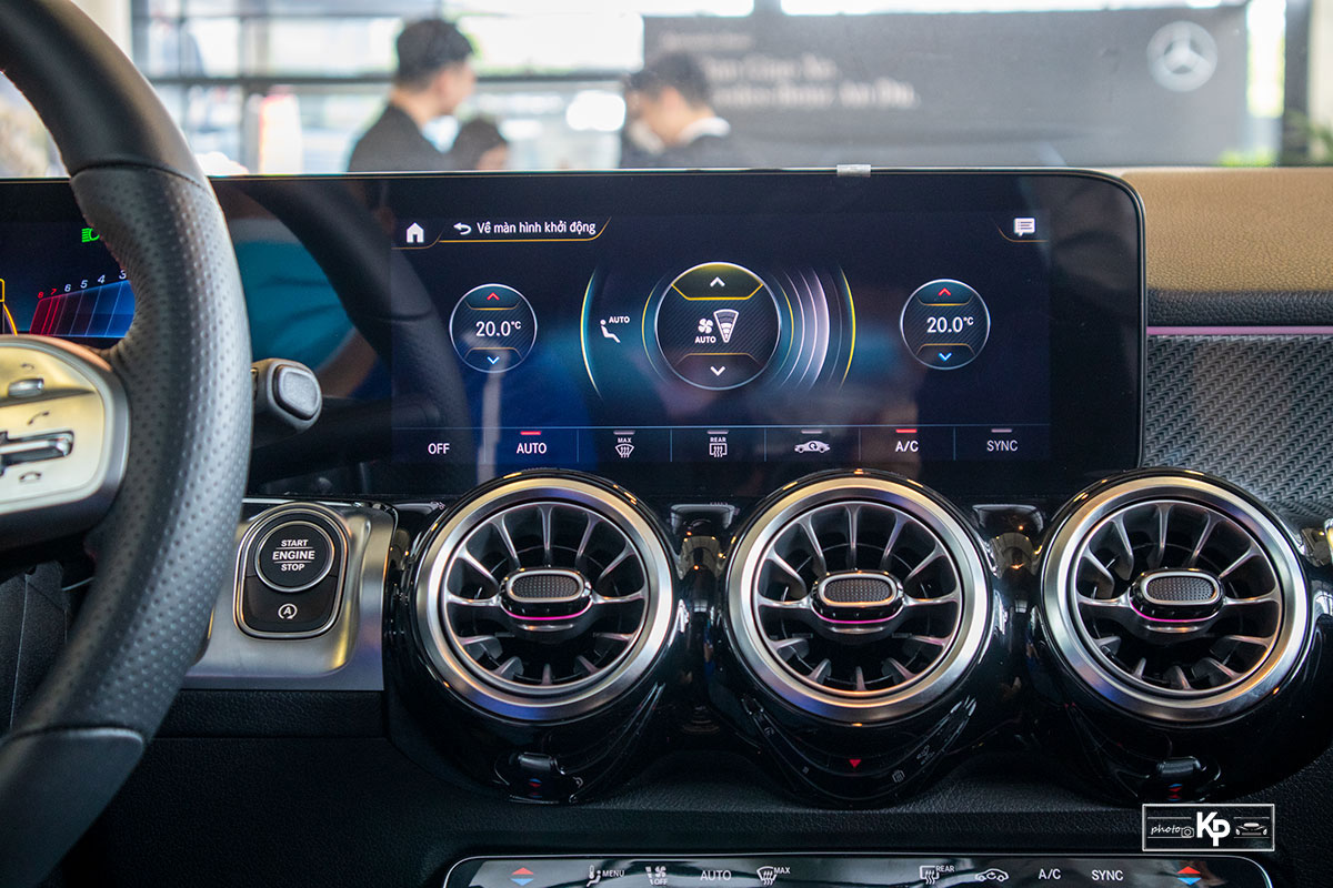 Ảnh M&agrave;n h&igrave;nh xe Mercedes-Benz GLB 35 2021
