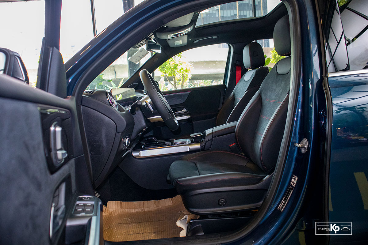 Ảnh Ghế l&aacute;i xe Mercedes-Benz GLB 35 2021