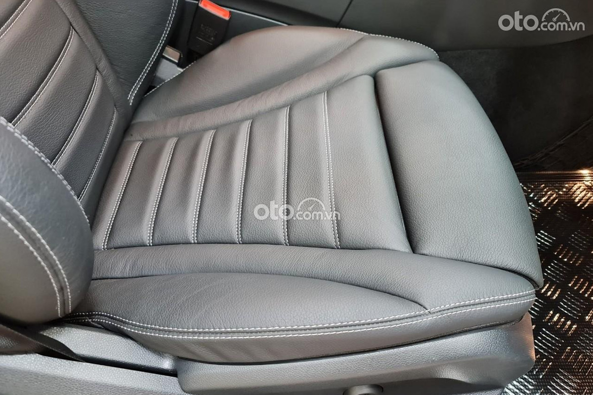 Mercedes-Benz C300 2017 rao bán sau hơn 7.000km Mercedes-Benz C300 2017 rao bán sau hơn 7.000km.