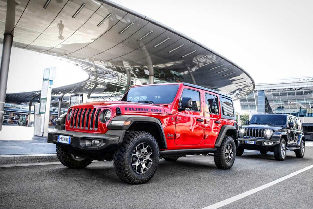 Wranger l&agrave; d&ograve;ng SUV địa h&igrave;nh của Jeep nhận được rất nhiều sự quan t&acirc;m của người d&ugrave;ng Việt