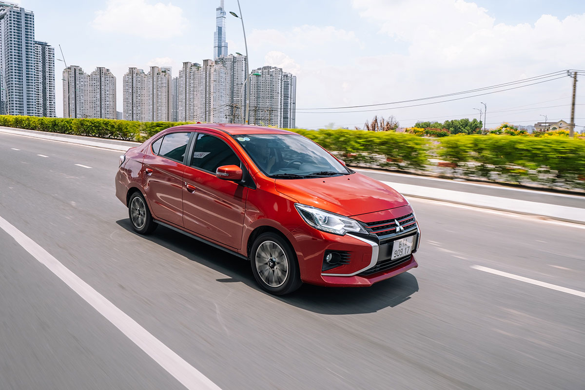 Mitsubishi Attrage 2021 khuyến mãi.
