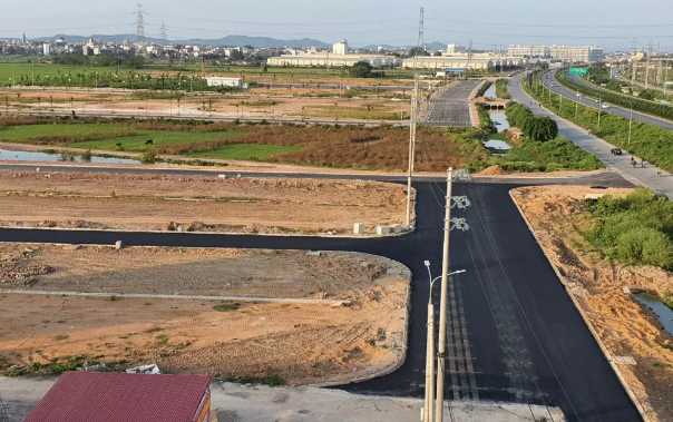 h&igrave;nh ảnh c&aacute;c thửa đất trống ph&acirc;n l&ocirc; đấu gi&aacute; tại Bắc Giang