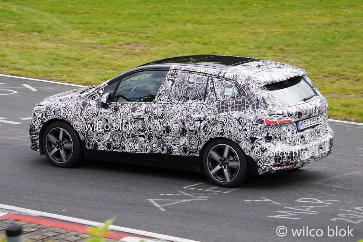 BMW 2-Series Active Tourer đuôi xe