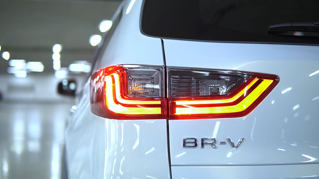 Cận cảnh Honda BR-V 2022 "bằng xương, bằng thịt": Nhiều trang bị hiện đại đấu Xpander a6