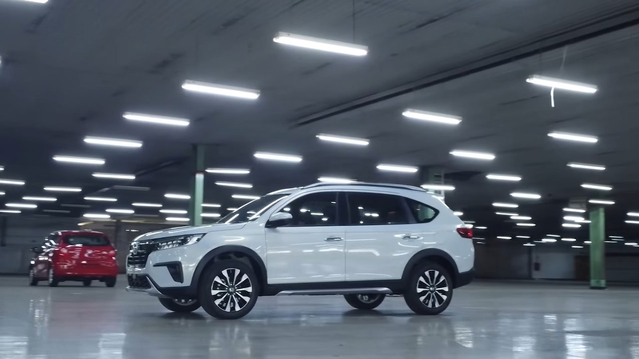Cận cảnh Honda BR-V 2022 "bằng xương, bằng thịt": Nhiều trang bị hiện đại đấu Xpander a2