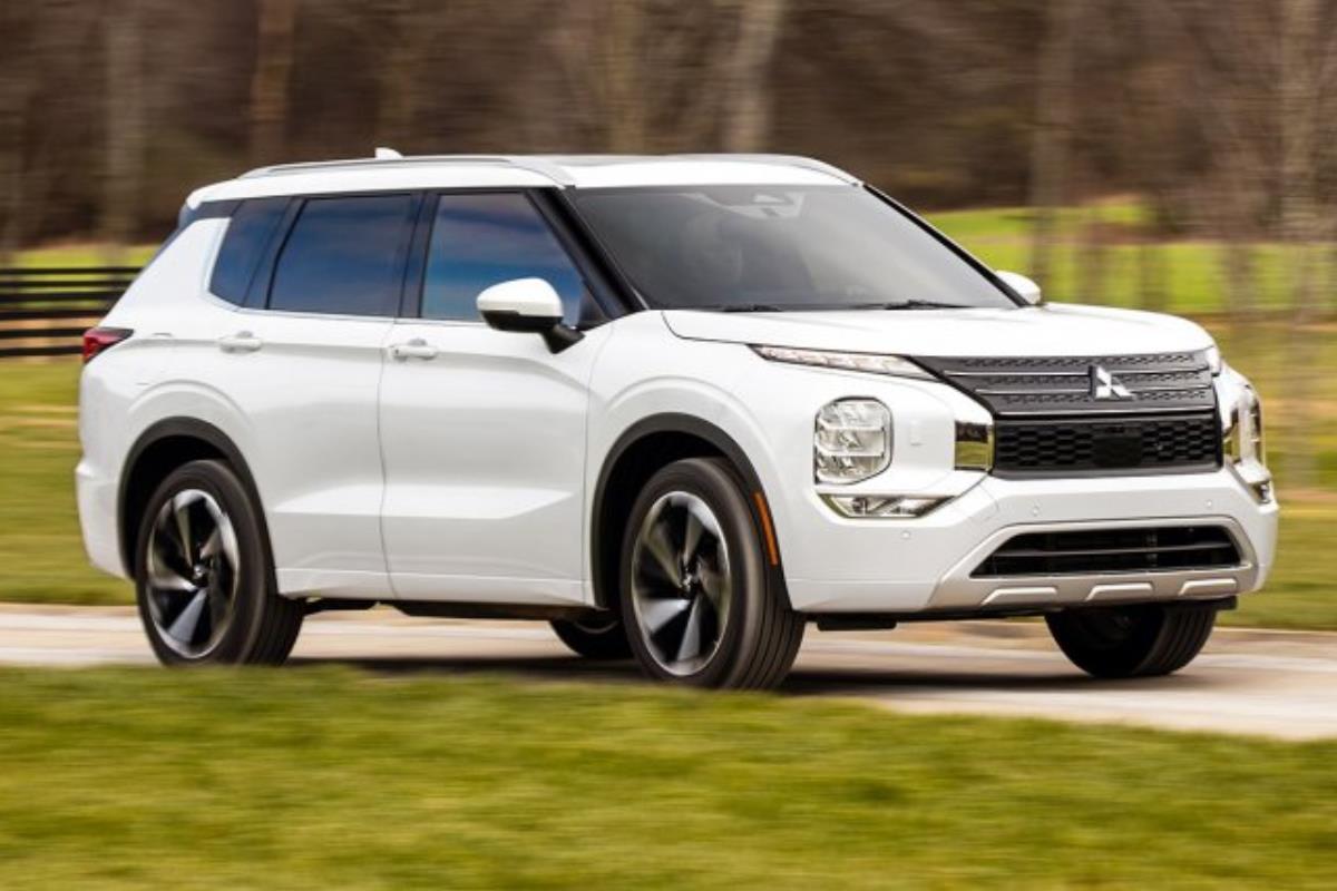 Mitsubishi Outlander PHEV 2022