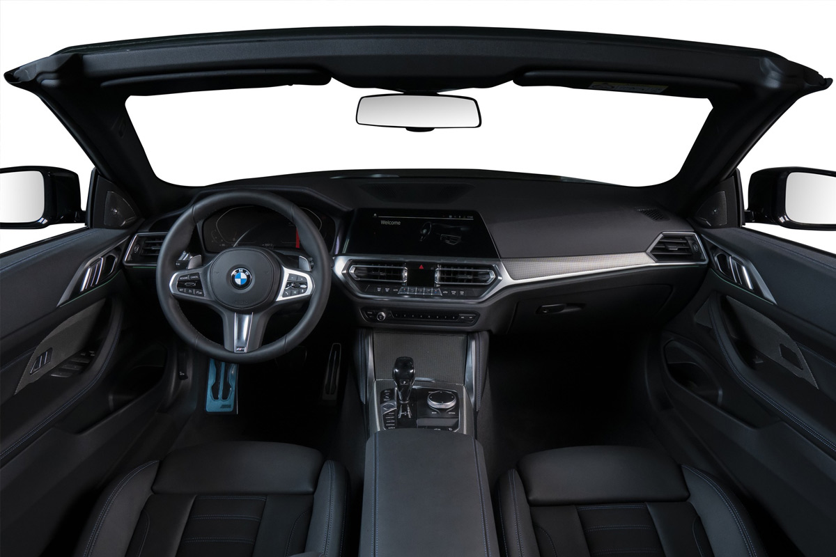 Thiết kế khoang nội thất của 4-Series Convertible tương tự các mẫu sedan khác trong gia đình BMW..