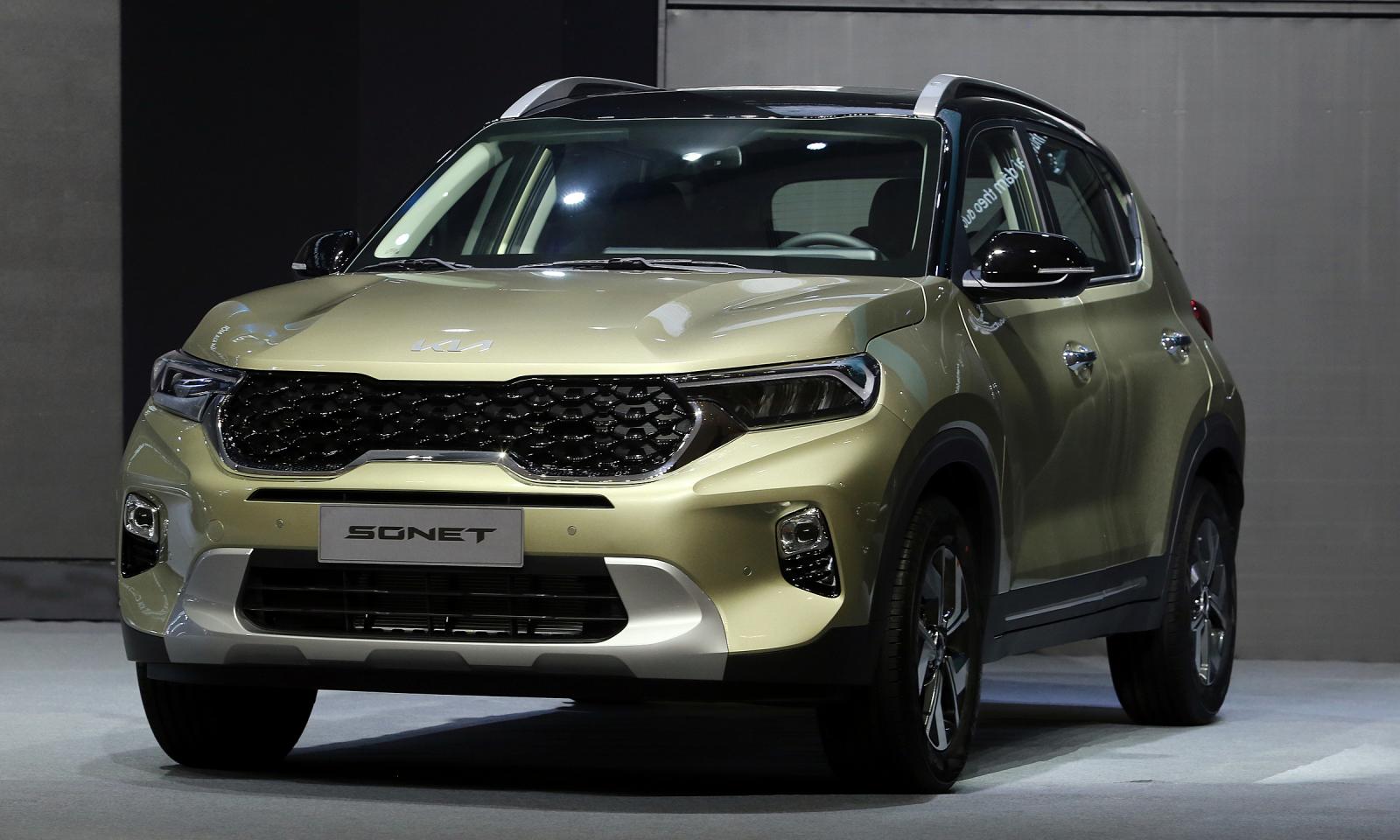 KIA Sonet giá cao, nhiều khách hàng chờ Toyota Raize sắp ra mắt a1