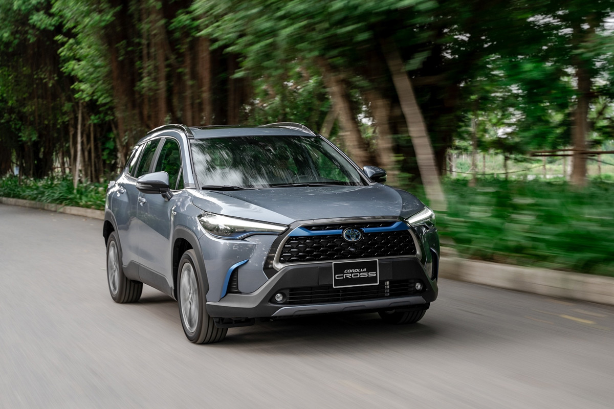 Corolla Cross tiếp tục g&oacute;p mặt trong top 10 c&aacute;c mẫu xe b&aacute;n chạy nhất thị trường