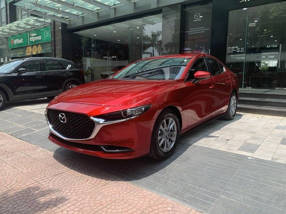 Mazda 3 sở hữu ngoại hình đẹp, thời trang, thích hợp với phái nữ 1