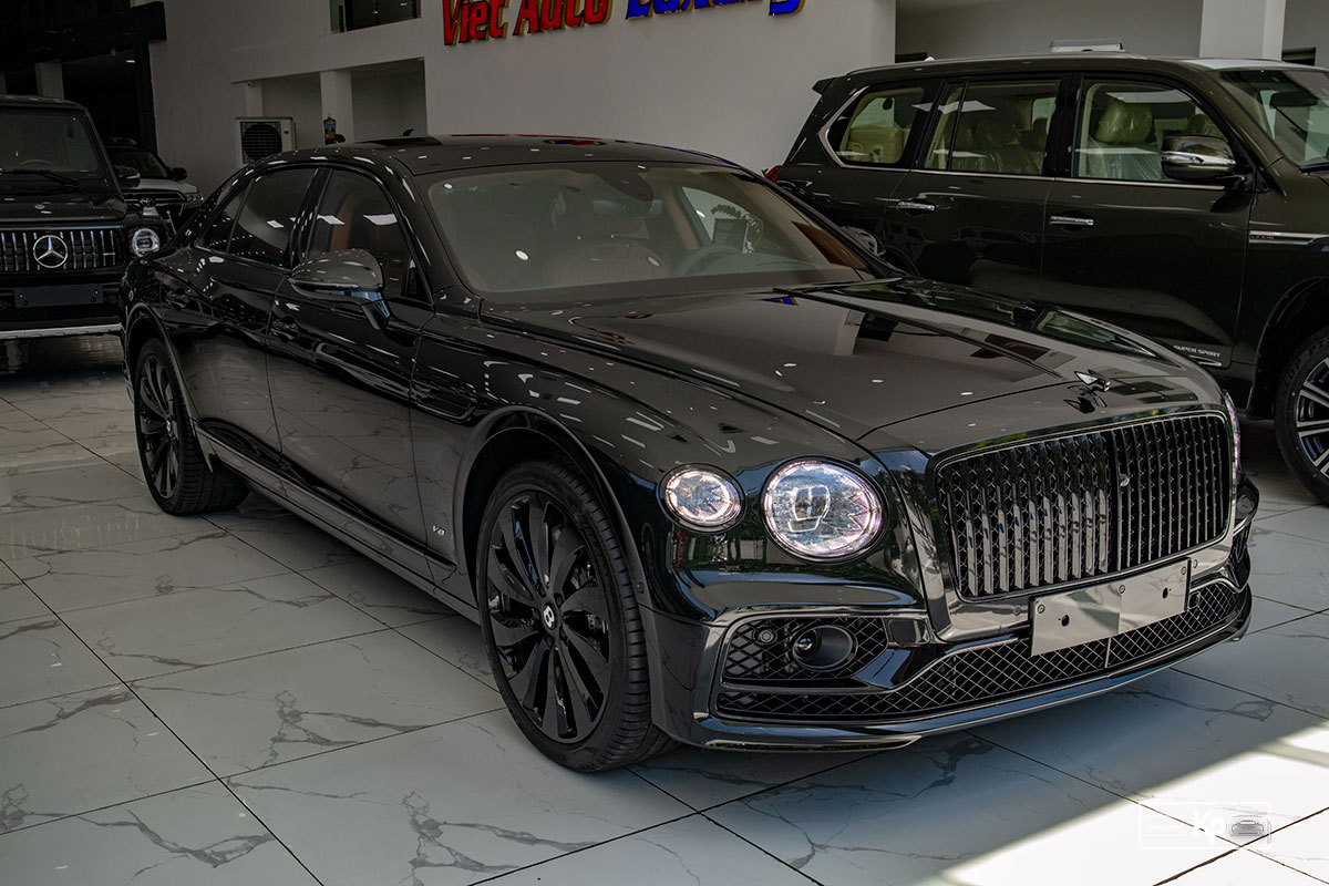 Ngắm chi tiết "hàng hiếm" Bentley Flying Spur First Edition full black tại Việt Nam a4