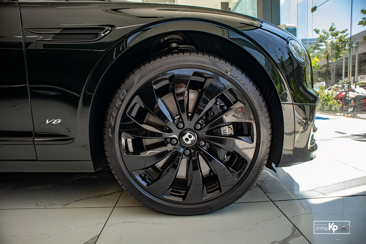 Ngắm chi tiết "hàng hiếm" Bentley Flying Spur First Edition full black tại Việt Nam a10