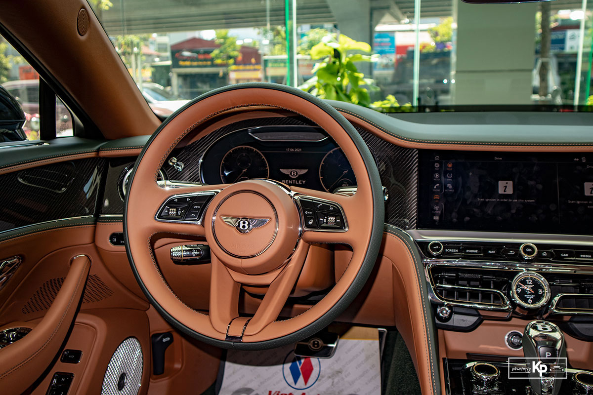 Ngắm chi tiết "hàng hiếm" Bentley Flying Spur First Edition full black tại Việt Nam a20