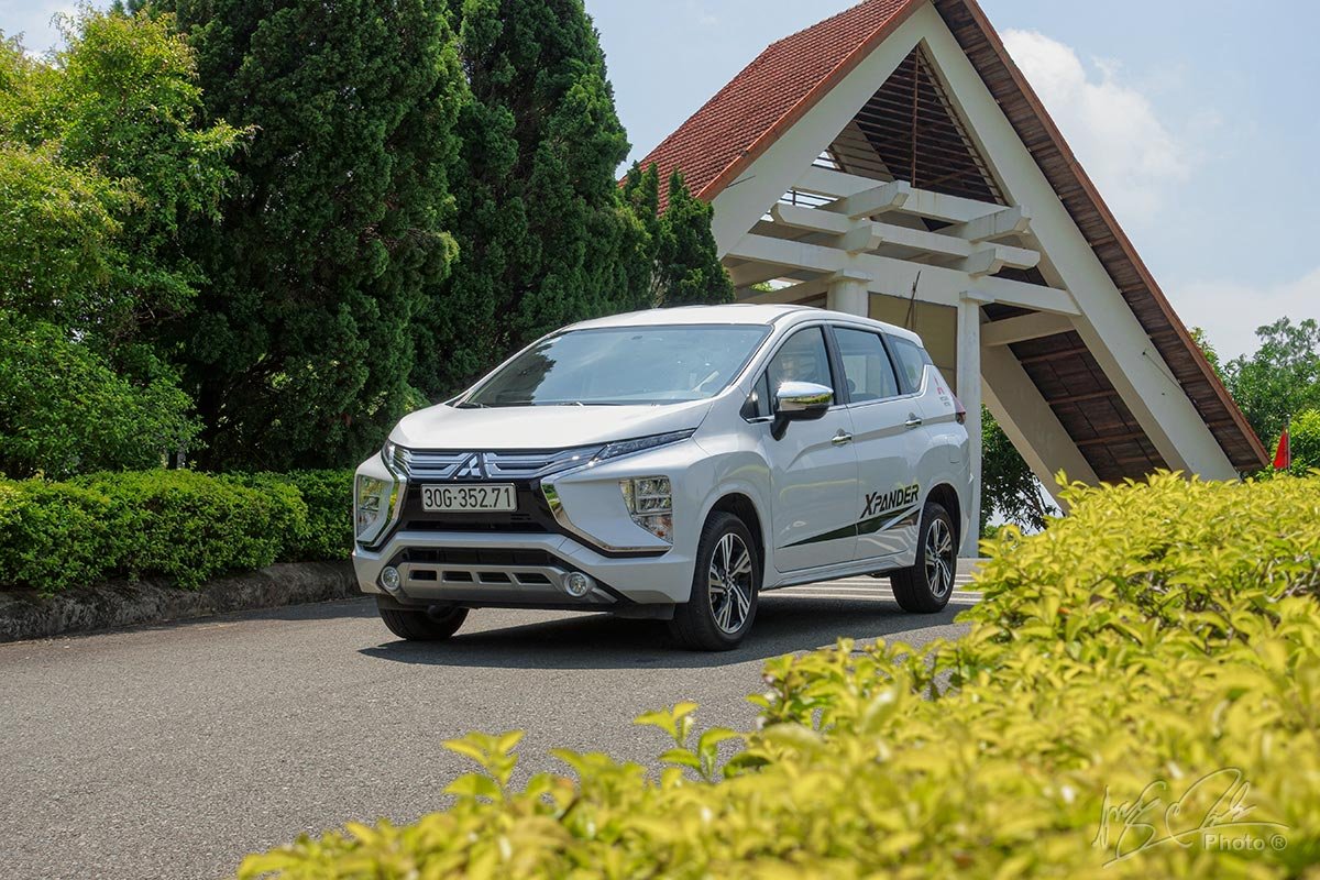 Mitsubishi Xpander vẫn tiếp tục giữ được ng&ocirc;i vương ph&acirc;n kh&uacute;c MPV.