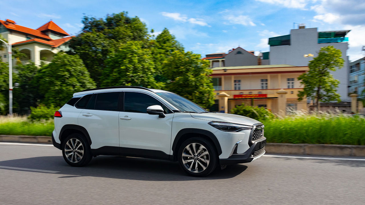 Chi phí bao nhiêu một tháng là đủ để nuôi Toyota Corolla Cross a2