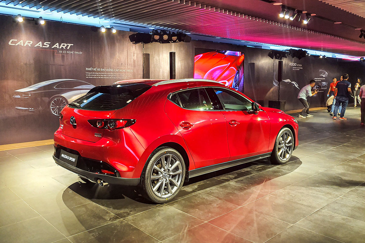 Mazda 3.