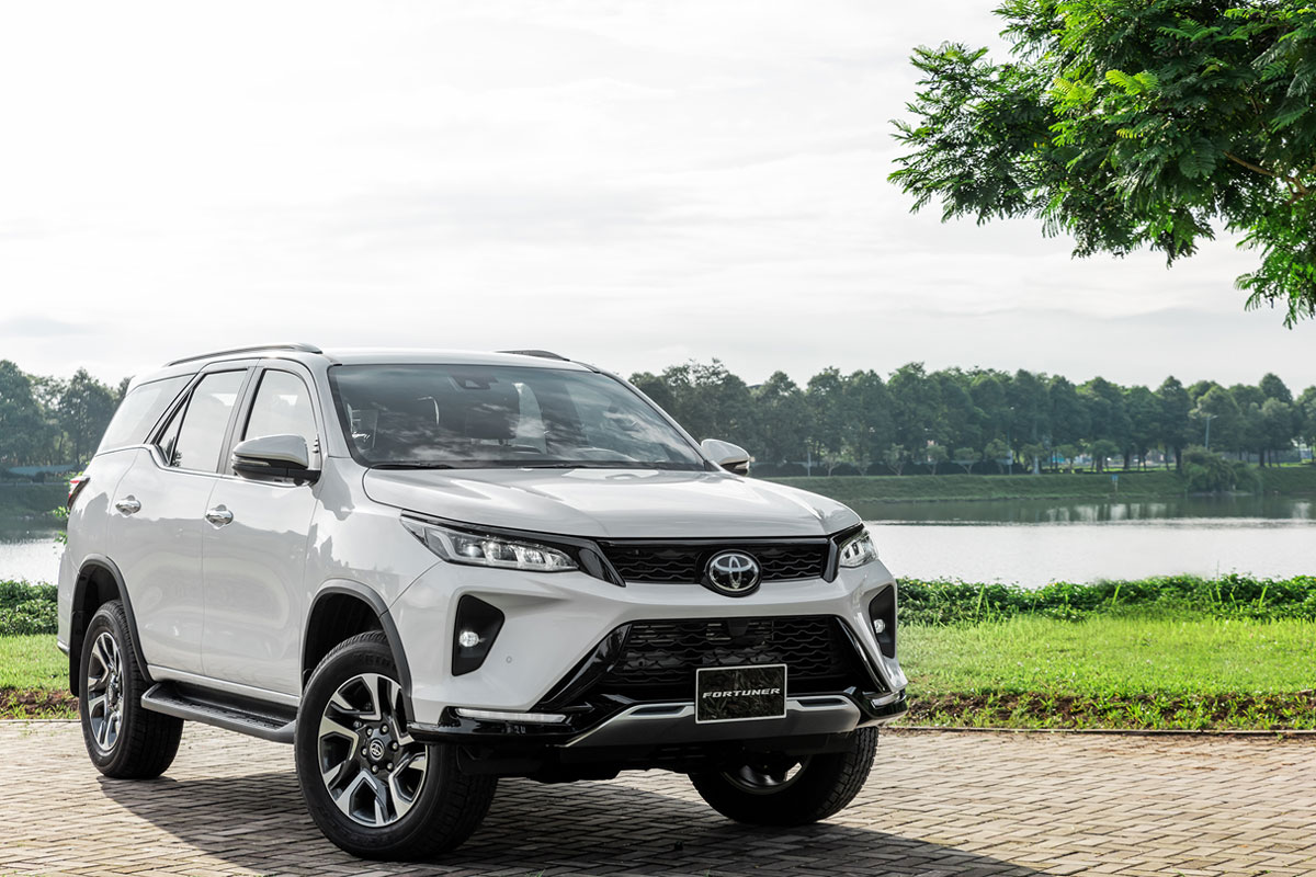 Fortuner Legender cũng được ưu đãi trong tháng 10.