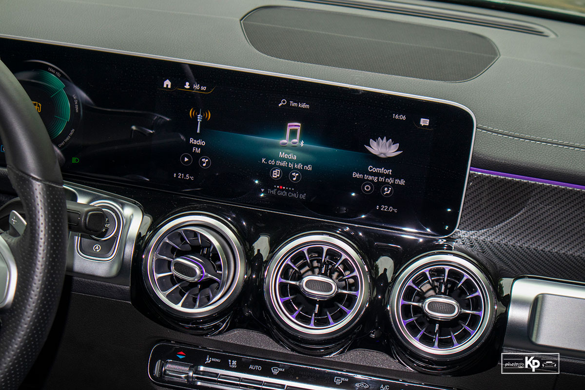 Ảnh Màn hình xe Mercedes-Benz GLB 200 AMG 2021