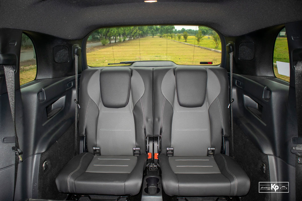 Đánh giá xe Mercedes-Benz GLB 200 AMG 2021: Ghế cuối 1 Ảnh Ghế cuối xe Mercedes-Benz GLB 200 AMG 2021 a1