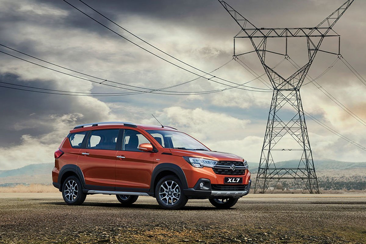 Suzuki XL7 cạnh tranh với Mitsubishi Xpander, KIA Rondo, Toyota Innova,...1