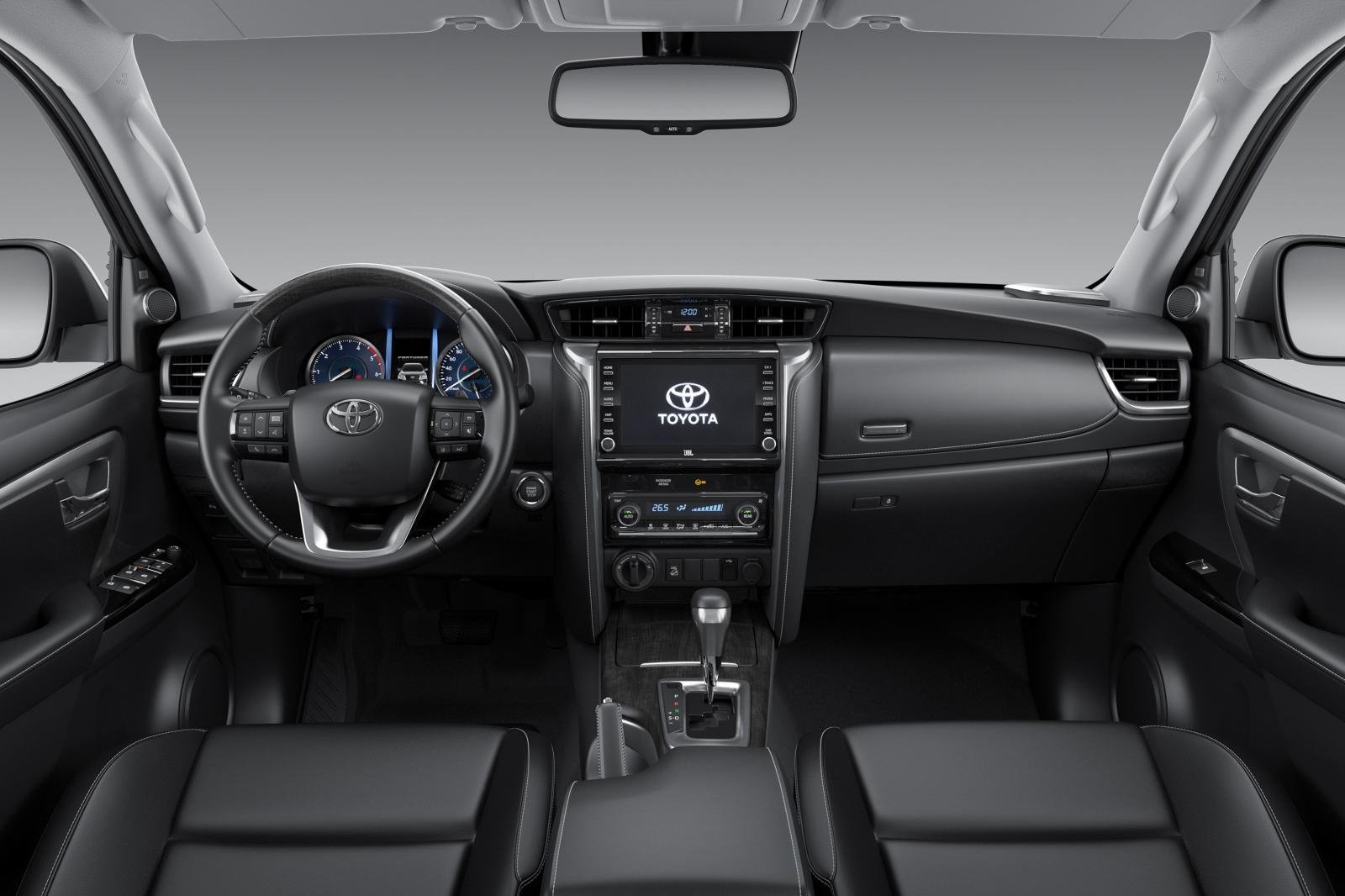 Nội thất xe Toyota Fortuner 2022 1