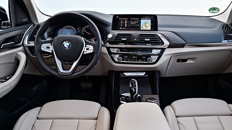 Thế mạnh của BMW X3 l&agrave; trang bị tiện nghi phong ph&uacute;. 1