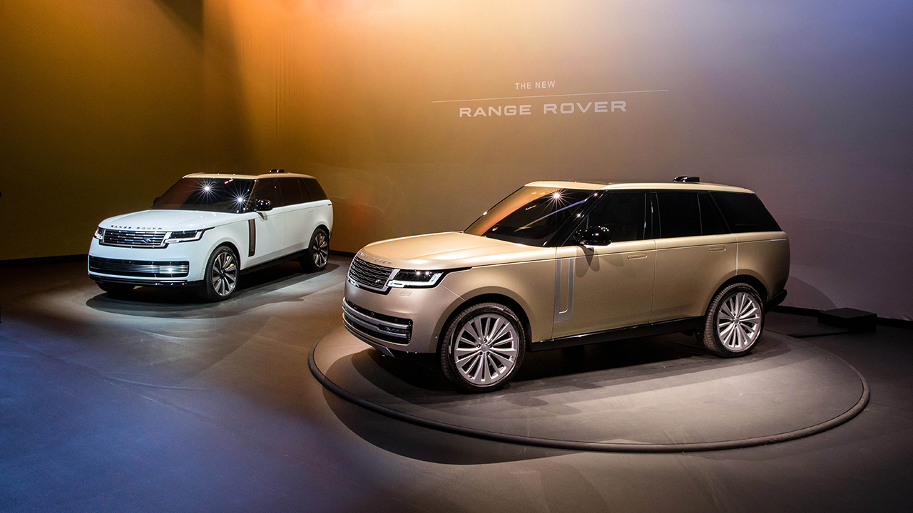 Ra mắt Range Rover 2022 ho&agrave;n to&agrave;n mới.