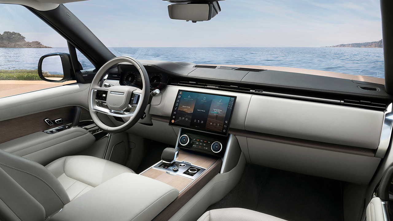 Nội thất Range Rover 2022 ho&agrave;n to&agrave;n mới.