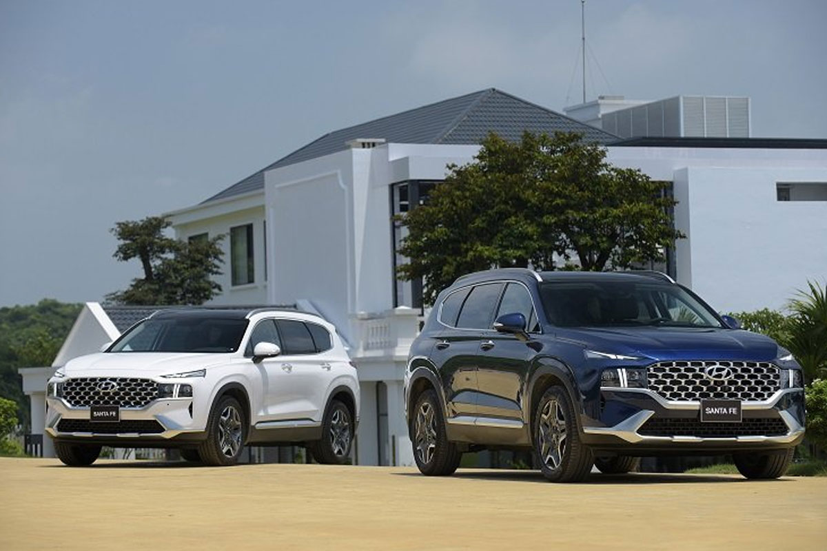 Phân khúc SUV 7 chỗ năm 2021: Hyundai Santa Fe giữ vững ngôi vương