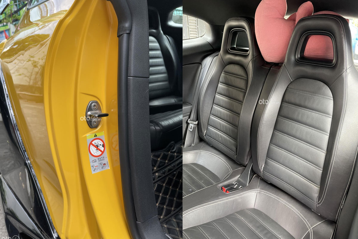 Nội thất xe Volkswagen Scirocco 2011.