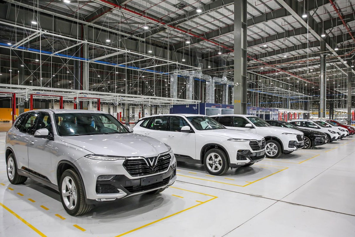 Doanh số xe VinFast tháng 10/2021: Hơn 3.300 xe bán ra, Fadil giảm nhẹ, Lux tăng mạnh.
