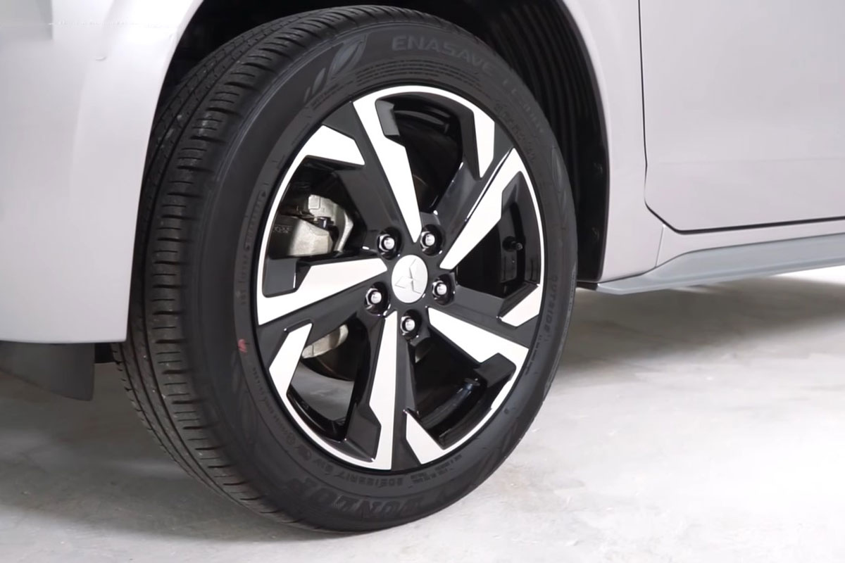 Ảnh thực tế Mitsubishi Xpander 2022, có trang bị xe tiền tỷ a5