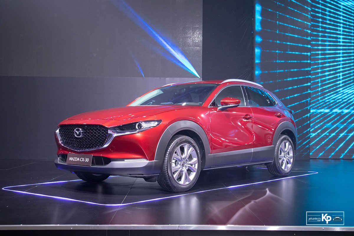 Mazda CX-30 có 2 phiên bản Luxury và Premium.