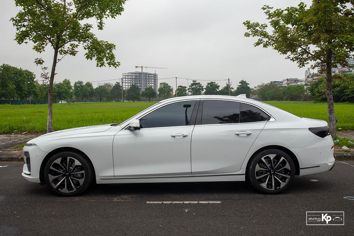 Phân khúc sedan tầm giá 1 tỷ đồng: Toyota Camry không còn đường tiến 1