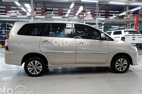 Toyota Innova đời 2020 - 2021 được bán lại với giá từ 569 - 879 triệu đồng.1